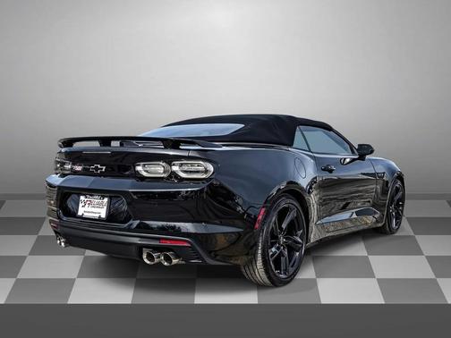 2023 Chevrolet Camaro RWD Convertible LT1