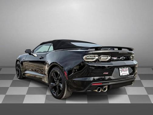 2023 Chevrolet Camaro RWD Convertible LT1