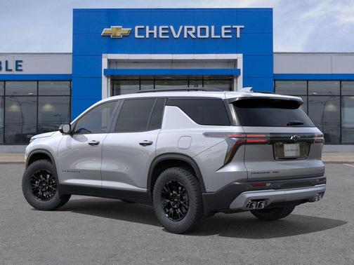 Sterling Gray Metallic 2026 Chevrolet Traverse AWD Z71