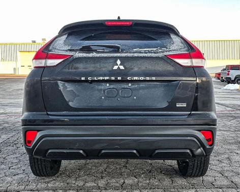 2022 Mitsubishi Eclipse Cross LE