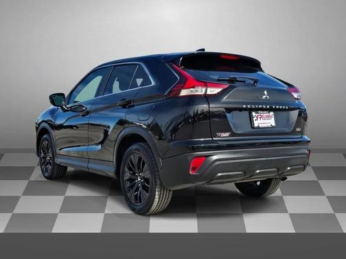 2022 Mitsubishi Eclipse Cross LE