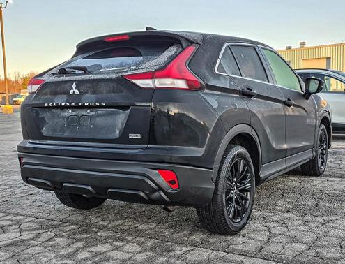 2022 Mitsubishi Eclipse Cross LE