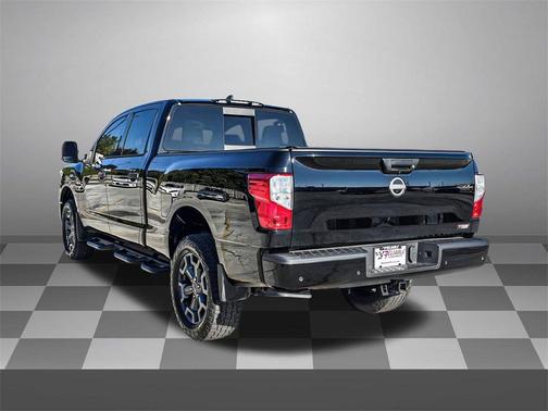2024 Nissan Titan XD SV
