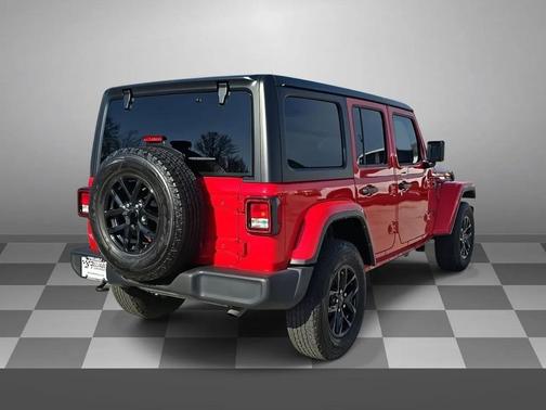 2023 Jeep Wrangler 4-Door Freedom 4x4