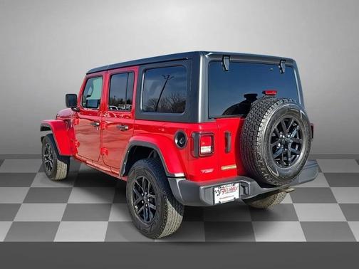 2023 Jeep Wrangler 4-Door Freedom 4x4