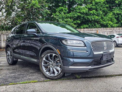 Flight Blue Metallic Clearcoat 2022 Lincoln Nautilus Reserve