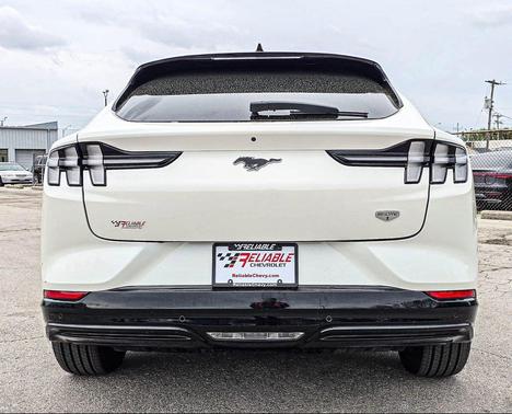 2021 Ford Mustang Mach-E California Route 1