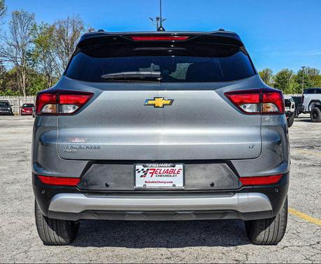 Sterling Gray Metallic 2025 Chevrolet Trailblazer LT