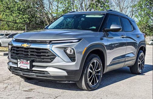 Sterling Gray Metallic 2025 Chevrolet Trailblazer LT