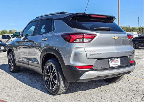 Sterling Gray Metallic 2025 Chevrolet Trailblazer LT