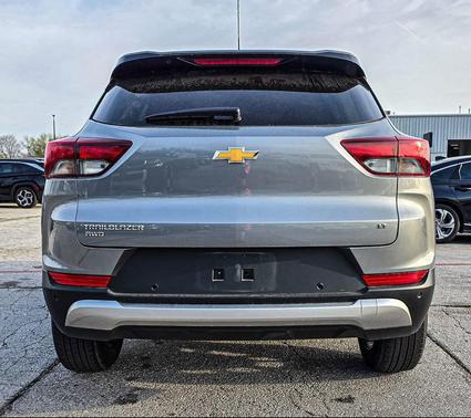 Sterling Gray Metallic 2025 Chevrolet Trailblazer LT