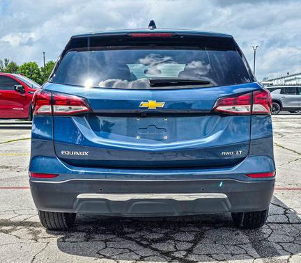Lakeshore Blue Metallic 2024 Chevrolet Equinox 1LT