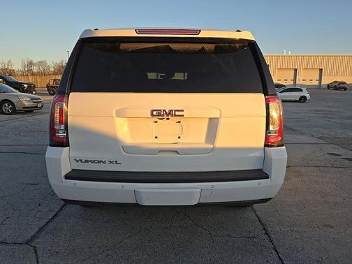2020 GMC Yukon XL SLT