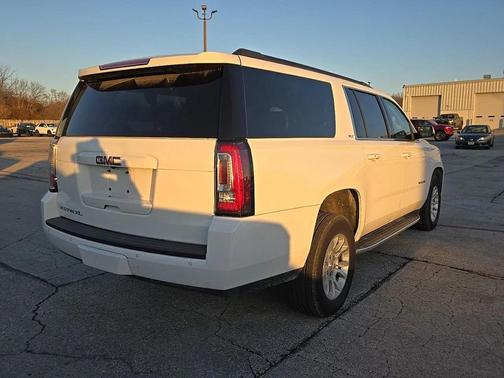 2020 GMC Yukon XL SLT