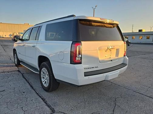 2020 GMC Yukon XL SLT