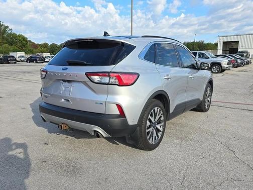 2020 Ford Escape Titanium