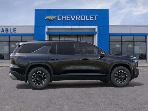 Mosaic Black Metallic 2026 Chevrolet Traverse AWD Z71