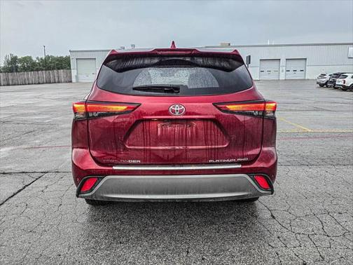 2021 Toyota Highlander Platinum