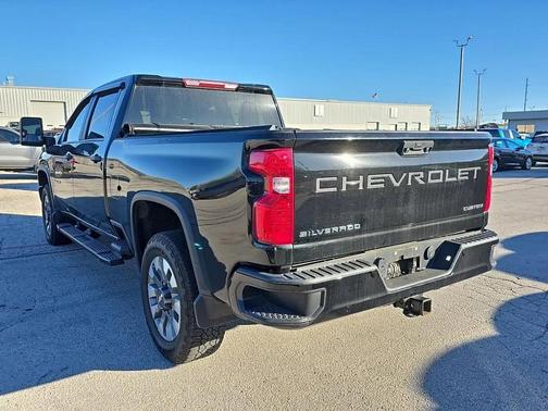 2022 Chevrolet Silverado 2500 Custom