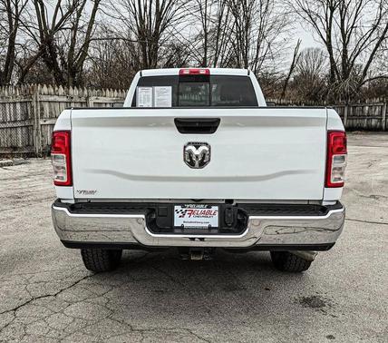 2022 RAM 2500 Tradesman Regular Cab 4x2 8' Box