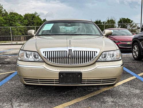 2006 Lincoln Town Car Signature