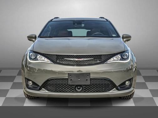 2020 Chrysler Pacifica Red S Edition