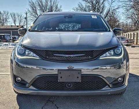 2020 Chrysler Pacifica Red S Edition