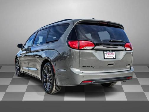 2020 Chrysler Pacifica Red S Edition