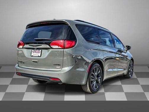 2020 Chrysler Pacifica Red S Edition