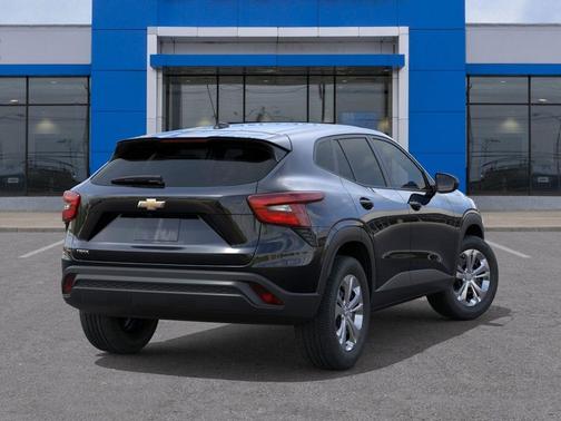 Mosaic Black Metallic 2026 Chevrolet Trax LS