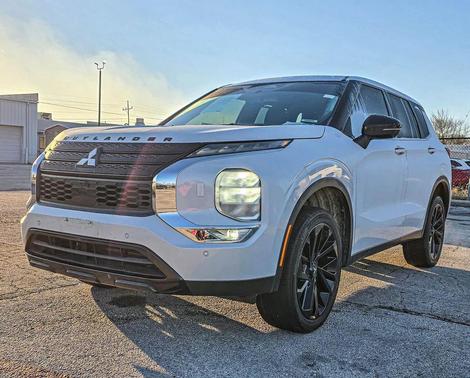 2023 Mitsubishi Outlander SEL Black Edition S-AWC