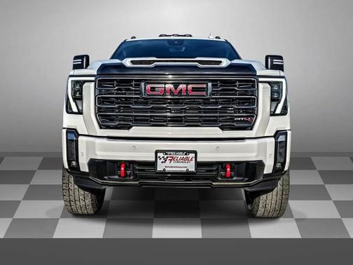 2024 GMC Sierra 2500 AT4