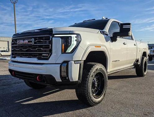 2024 GMC Sierra 2500 AT4