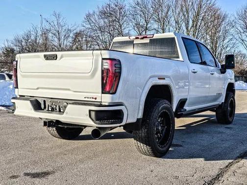 2024 GMC Sierra 2500 AT4
