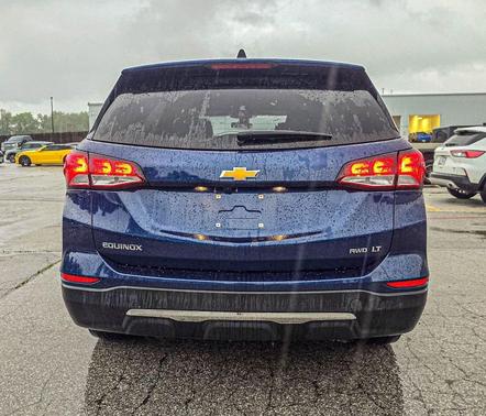 Blue Glow Metallic 2022 Chevrolet Equinox 1LT