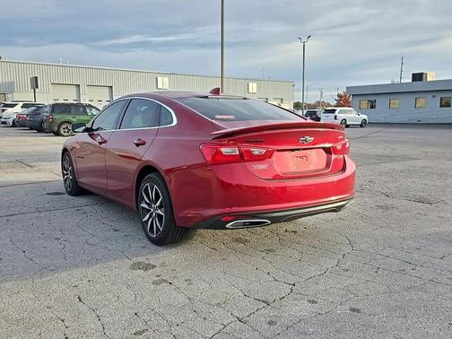 2025 Chevrolet Malibu FWD RS