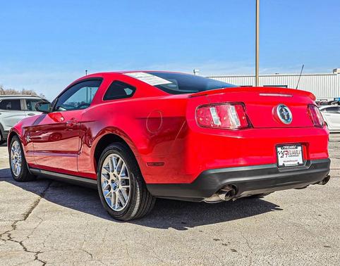 2012 Ford Mustang V6