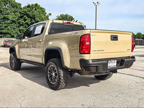 Sand Dune Metallic 2022 Chevrolet Colorado ZR2