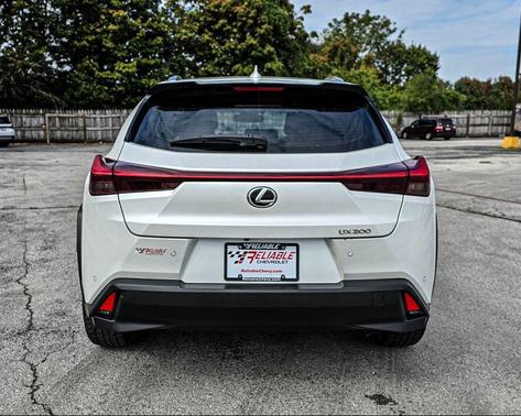 2022 Lexus UX 200 Base