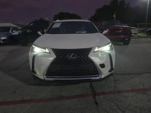 2022 Lexus UX 200 Base