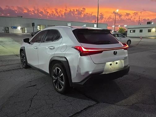 2022 Lexus UX 200 Base