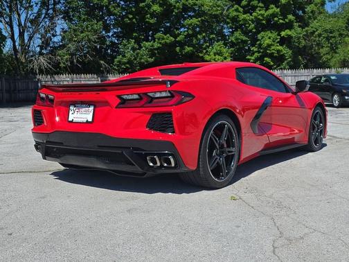 Torch Red 2022 Chevrolet Corvette Stingray w/2LT