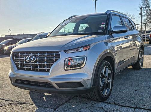 2023 Hyundai VENUE SEL