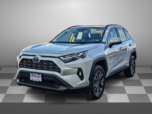 2022 Toyota RAV4 Hybrid XLE Premium