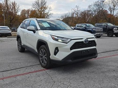 2022 Toyota RAV4 Hybrid XLE Premium