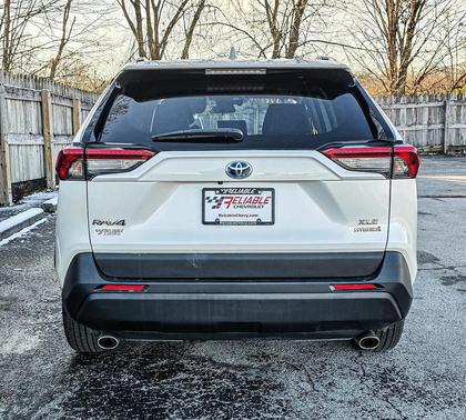 2022 Toyota RAV4 Hybrid XLE Premium