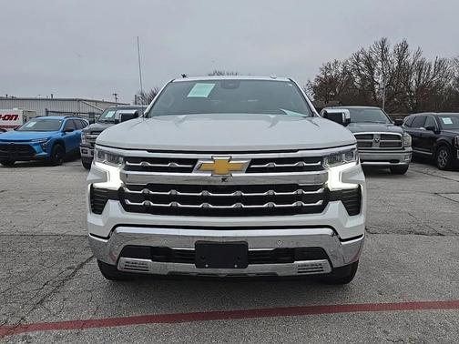 2025 Chevrolet Silverado 1500 LTZ