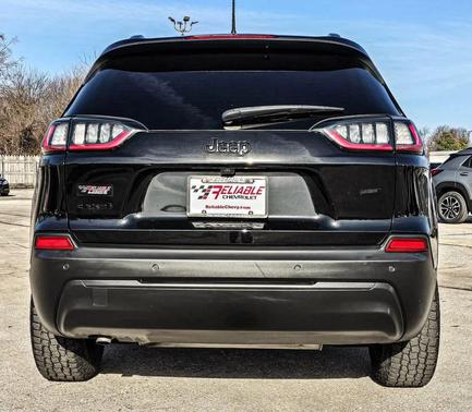 2023 Jeep Cherokee Altitude