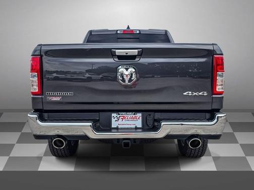 Granite Crystal Metallic Clearcoat 2020 RAM 1500 Big Horn/Lone Star