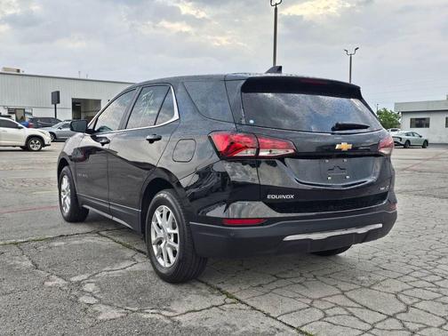 Mosaic Black Metallic 2024 Chevrolet Equinox 1LT